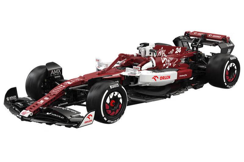 C64005 Alfa Romeo F1 racing car